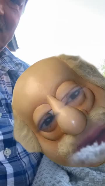 Preview for a Spotlight video that uses the Grandpa Cartoon Lens