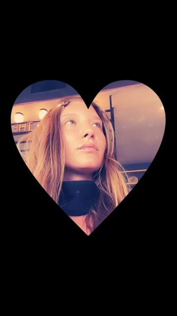 Preview for a Spotlight video that uses the Fisheye heart Lens