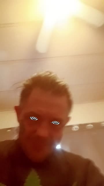 Preview for a Spotlight video that uses the Hypnotic Dance Lens