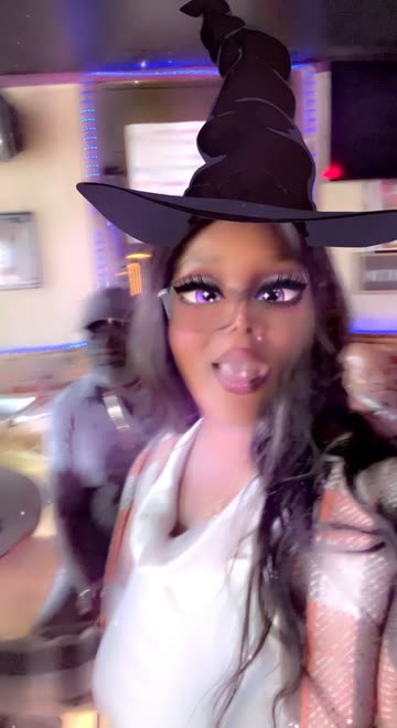Preview for a Spotlight video that uses the Cartoon Witch Lens