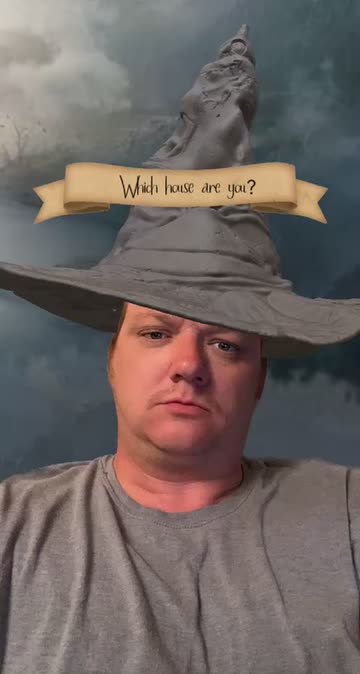 Preview for a Spotlight video that uses the Hogwarts House Lens