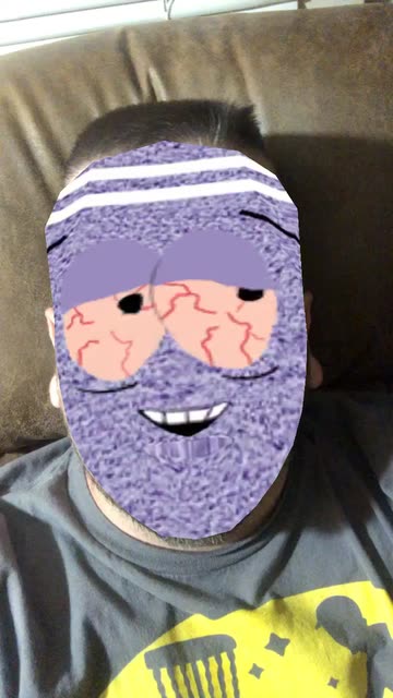 Preview for a Spotlight video that uses the towelie Lens