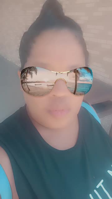Preview for a Spotlight video that uses the Mirrored Beach Sunglasses Lens