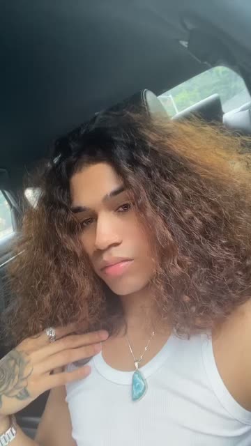 Preview for a Spotlight video that uses the Acne fix Lens