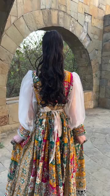 lebanese traditional dress Dress: This is Miss Lebanon 2015 Cynthia Samuel wearing a dress. In the Lebanese countryside, women wear colorful dresses like Ms. Samuel is wearing. Like men, Lebanese women mostly wear Traditional Lebanese Clothing Fashion Inspiration