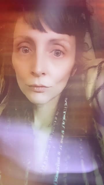 Preview for a Spotlight video that uses the Collage with Flares Lens