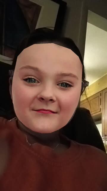 Preview for a Spotlight video that uses the Jojo siwa Lens