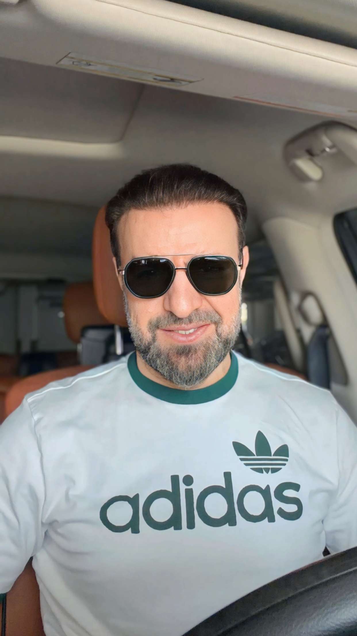 محتوى سناب شات لـ الشاعر مأمون النطاح