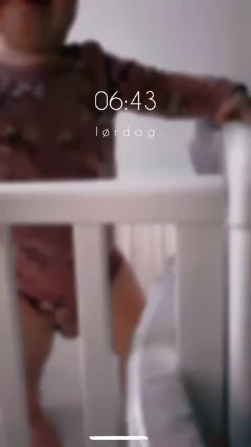 Preview for a Spotlight video that uses the Blur Day And Time Lens