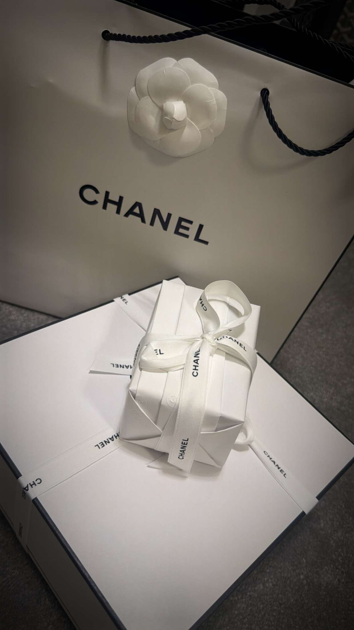 Unboxing Chanel Luxury Gift Box & Shopping Bag | Zainab AlAli