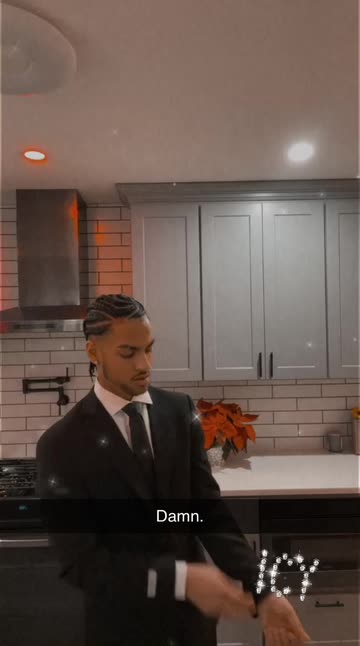 Preview for a Spotlight video that uses the GOOD VIBES Lens