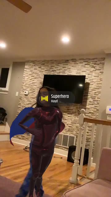 Preview for a Spotlight video that uses the SUPERHERO-CAPE Lens
