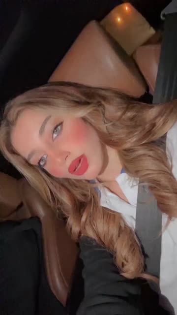 Preview for a Spotlight video that uses the catface Lens