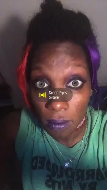 Preview for a Spotlight video that uses the green eyes Lens