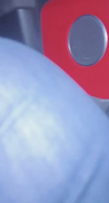 Preview for a Spotlight video that uses the Emerald Lens