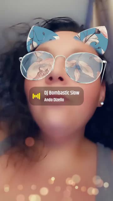 Preview for a Spotlight video that uses the Reflective Flower Cat Lens