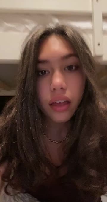 Preview for a Spotlight video that uses the blonde highlights Lens