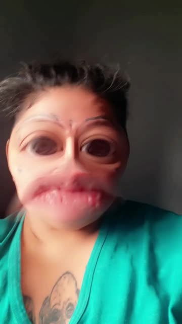 Preview for a Spotlight video that uses the big mouth Lens