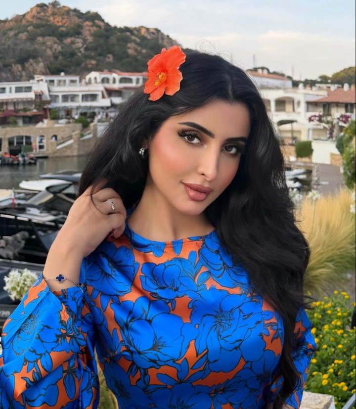 محتوى سناب شات لـ الجوهرة السبيعي في باريس 🇫🇷?