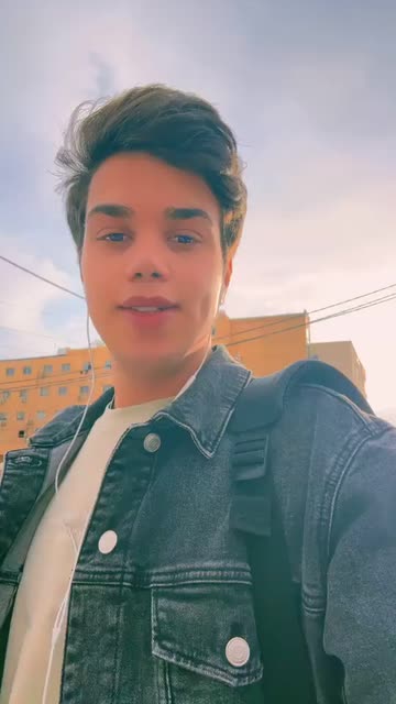Preview for a Spotlight video that uses the Suneater Days Lens