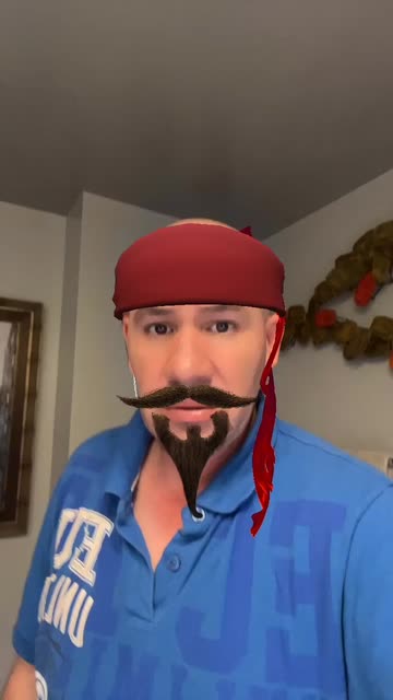 Preview for a Spotlight video that uses the Pirate 1 Lens