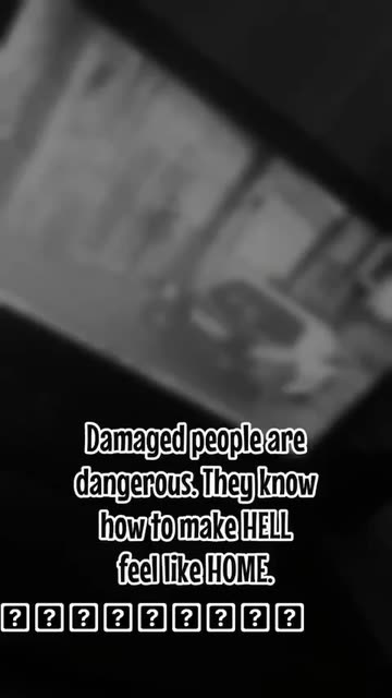 Preview for a Spotlight video that uses the Dark Quotes Lens
