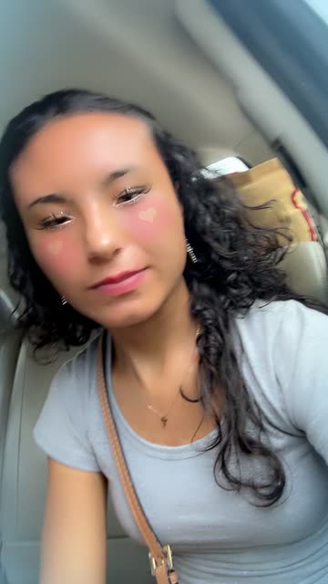 Preview for a Spotlight video that uses the Puppy Nails Lens