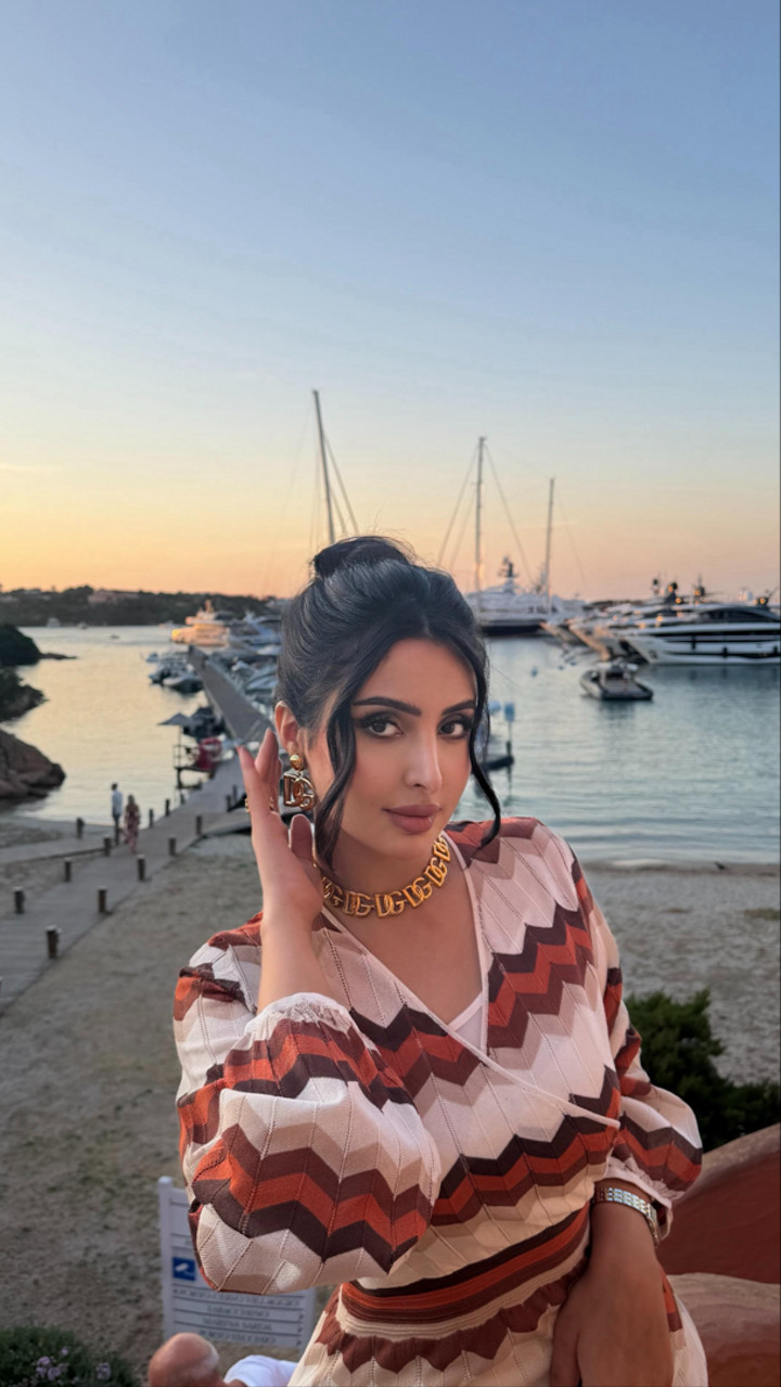 محتوى سناب شات لـ الجوهرة السبيعي في باريس 🇫🇷?