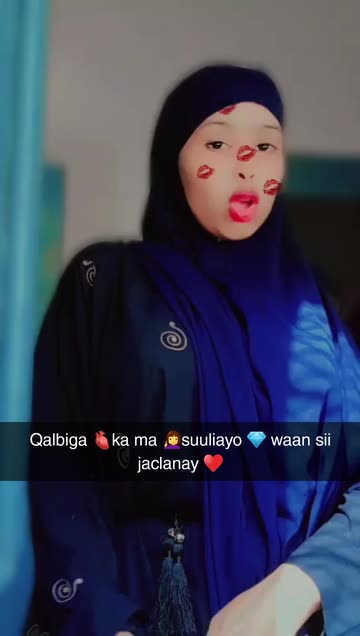 Preview for a Spotlight video that uses the Face kisses Lens