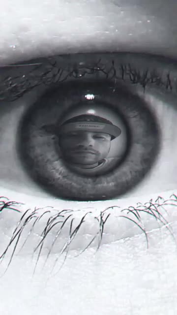 Preview for a Spotlight video that uses the Reflection Lens