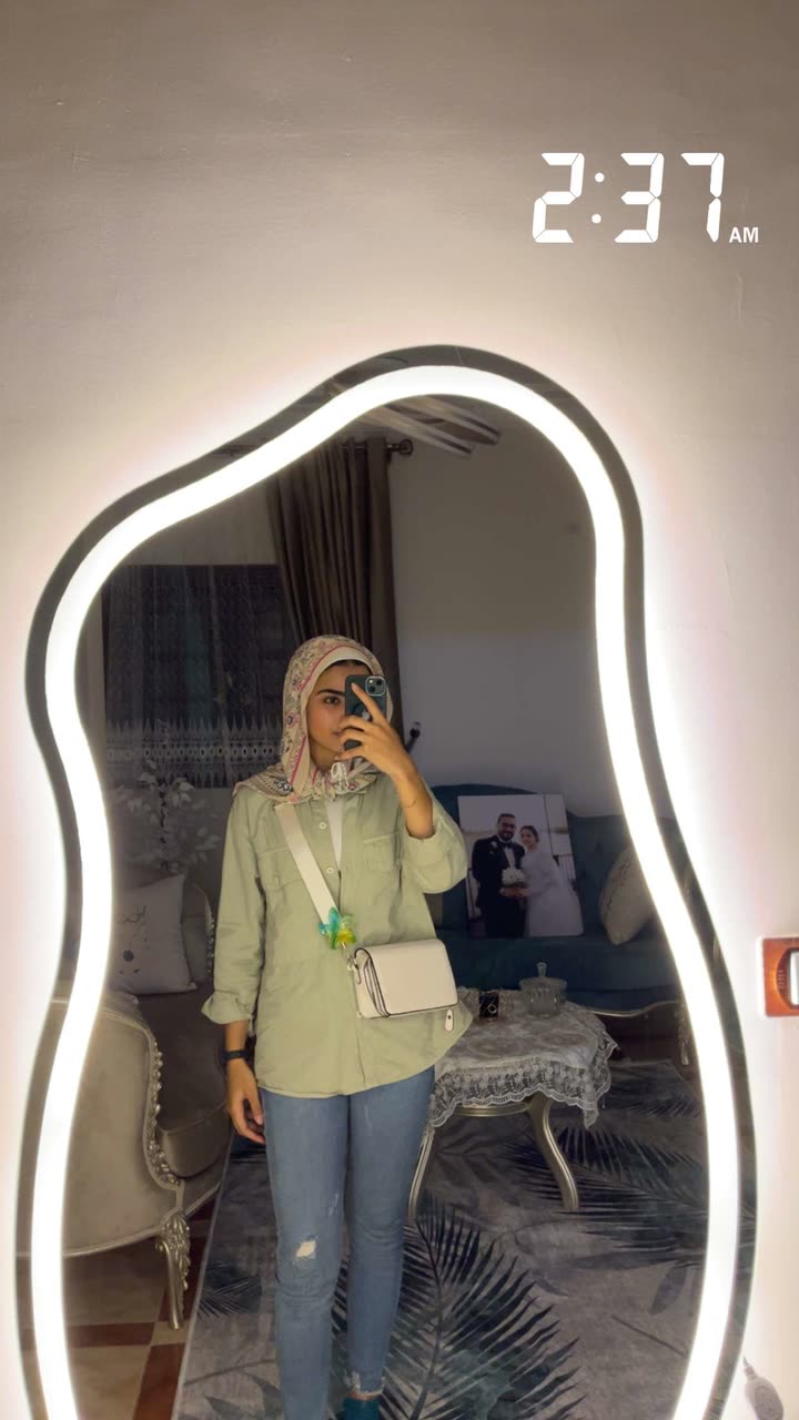 محتوى سناب شات لـ Farah Younis👸🏻.