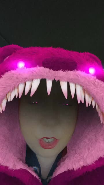 Preview for a Spotlight video that uses the Spooky Kigurumi Lens