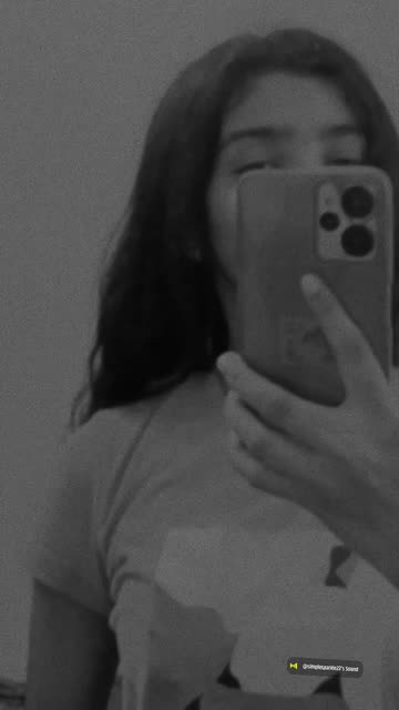 Preview for a Spotlight video that uses the Heart Mood Lens