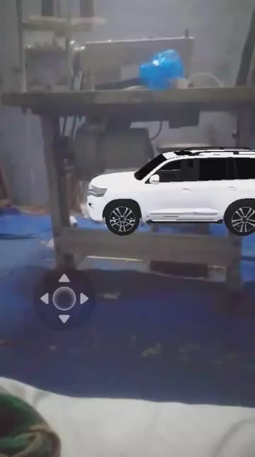Preview for a Spotlight video that uses the RC land cruiser Lens