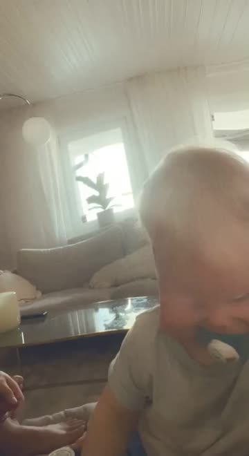 Preview for a Spotlight video that uses the Bald Small Face Lens