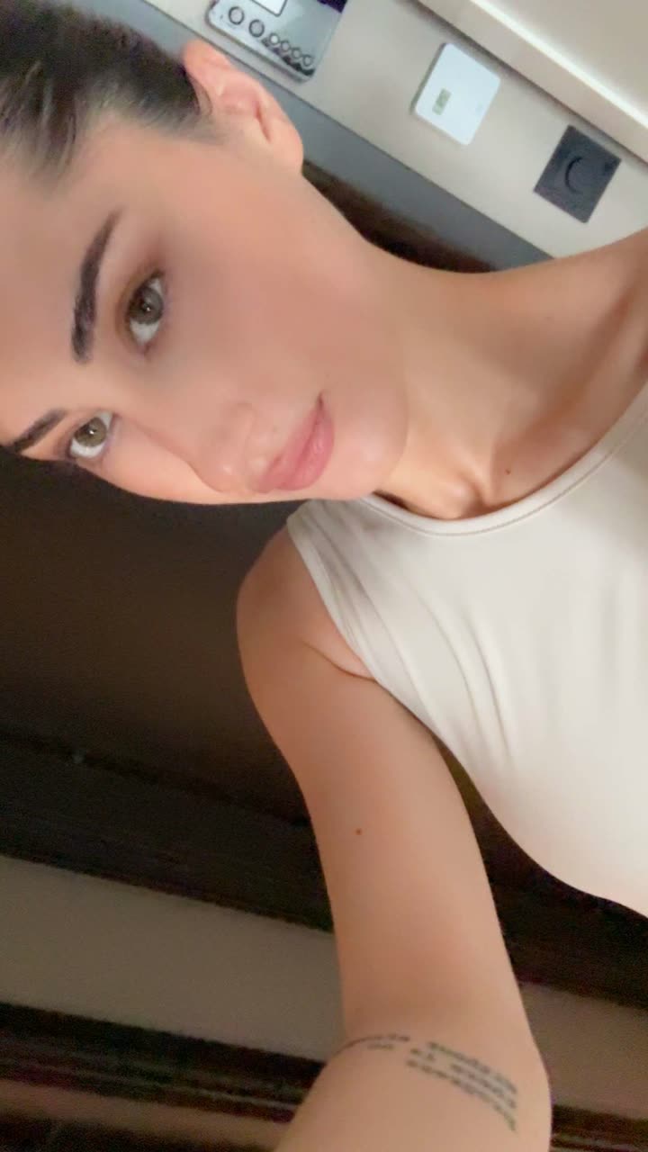 محتوى سناب شات لـ Angel Baby
