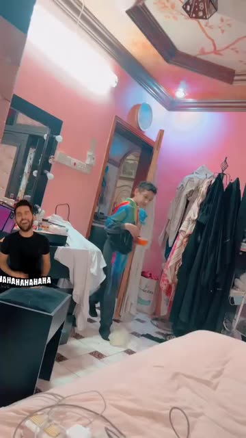 Preview for a Spotlight video that uses the VIP-men Lens