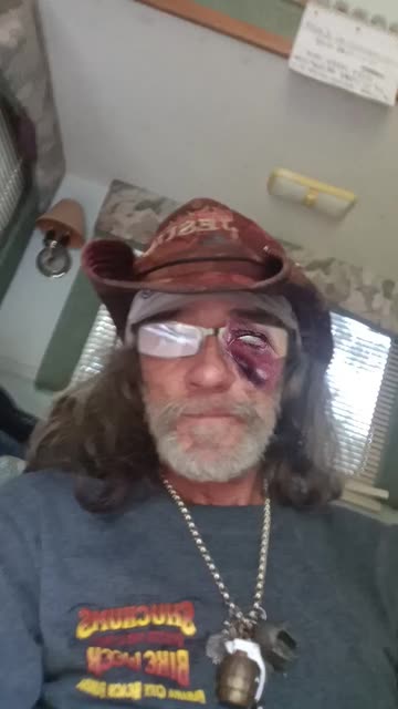 Preview for a Spotlight video that uses the black eye Lens