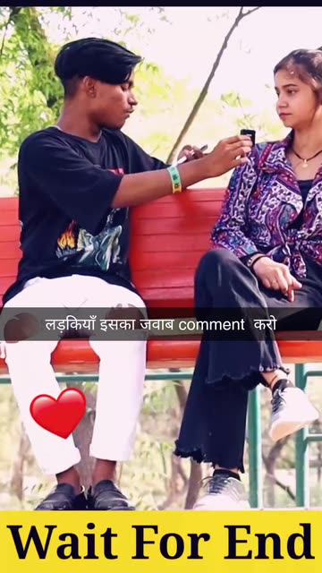 Preview for a Spotlight video that uses the Heart on Screen Lens