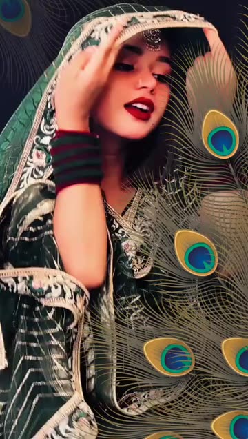 Preview for a Spotlight video that uses the Peacock feather fr Lens