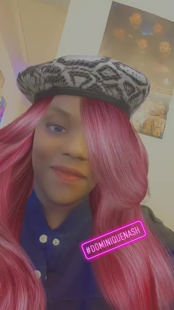 Preview for a Spotlight video that uses the Snake Beret Lens