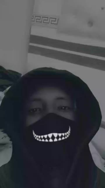Preview for a Spotlight video that uses the Hoodie + Mask Look Lens
