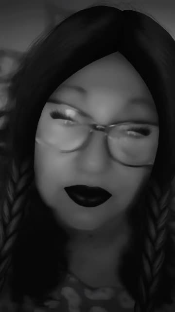 Preview for a Spotlight video that uses the Black Hair Lens