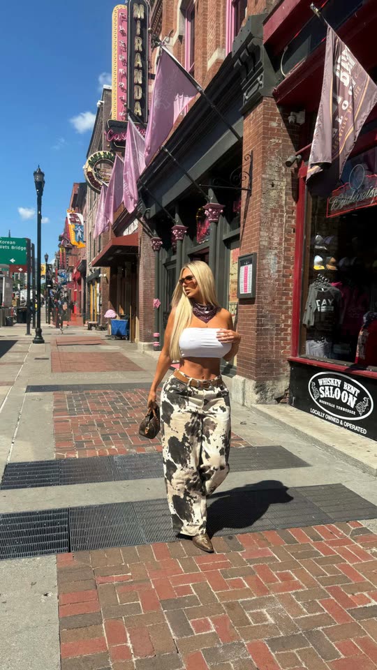 helenapriebee