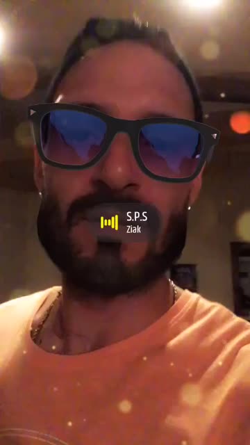 Preview for a Spotlight video that uses the Beard and glasses Lens