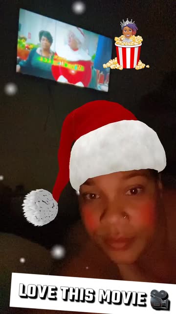 Preview for a Spotlight video that uses the Santahat Christmas Lens