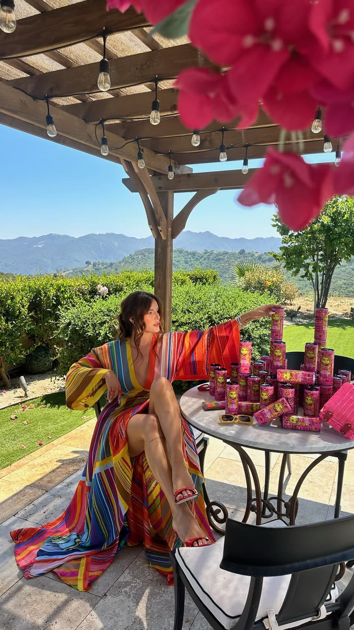محتوى سناب شات لـ Bella Thorne