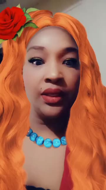 Preview for a Spotlight video that uses the Red Hairstyle Lens
