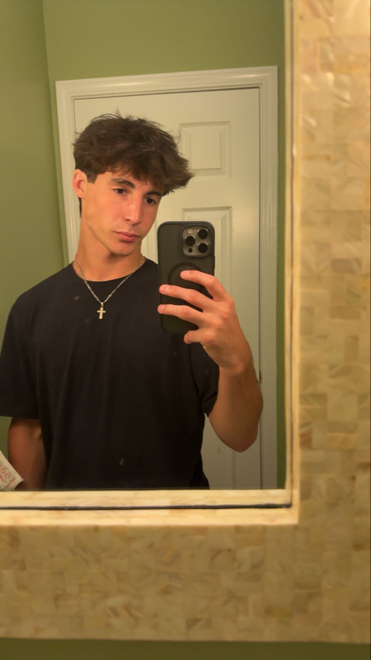 evan_gosz44