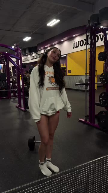 Gym Etiquette Planet Fitness Dress Code Sports Bra Spotlight Snap